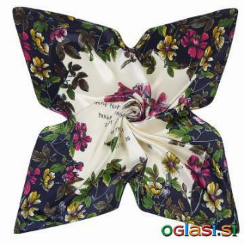 MODNI ŠALI Z AKTUALNIM CVETLIČNIM VZORCEM - več barv na voljo