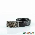 Trendni moški pas z avtomatsko zaponko iz kvalitetnega pravega usnja.