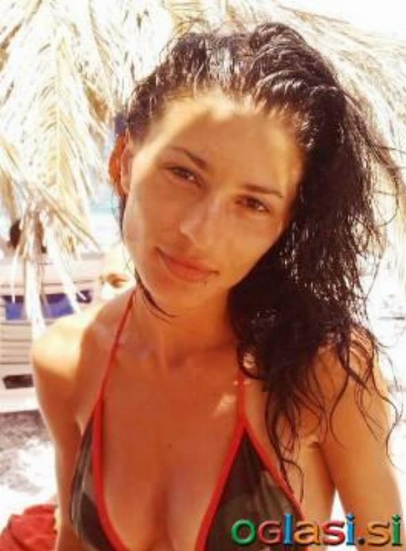 ŽELIM NEŽNEGA IN LJUBEČEGA MOŠKEGA