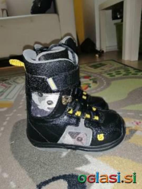 OTROŠKI ČEVLJI ZA SNOWBOARDANJE