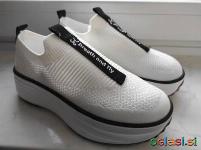 Otroški dekliški športni copati (NOVI)