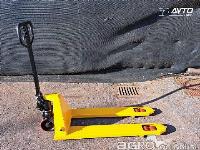 ROČNI PALETNI VILIČAR 2500 kg STANDARD