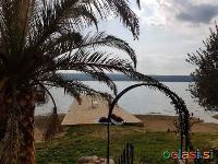 2apartmana tik ob morju CIcingaj, Vruljica, jacuzzi, ležalniki