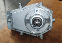 Multiplikator za zobniško črpalko Gr.3-Gr.2, s  kardansko osovino