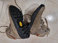 Pohodni čevlji Dolomite Trekking GORE-TEX Vibram 38