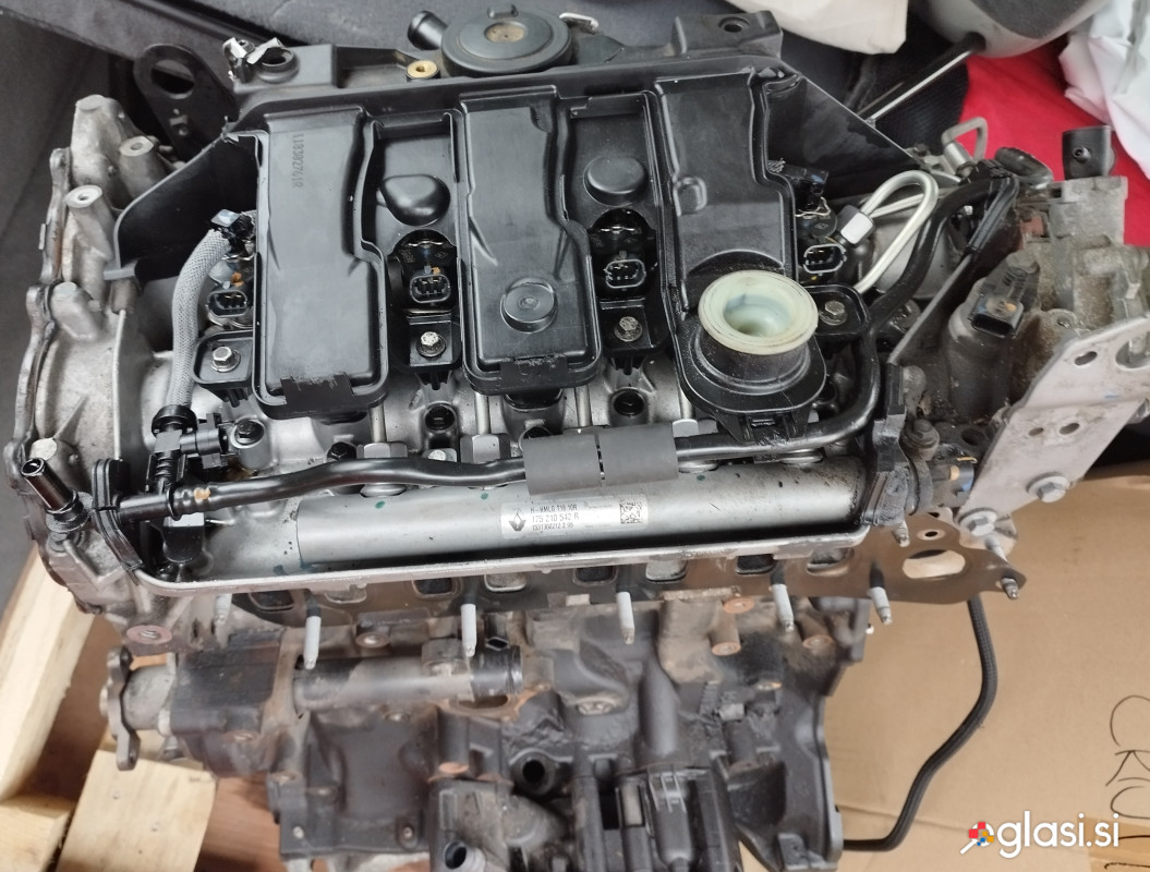 RENAULT 1.6 LETNIK 2016, PREVOŽENIH 300.000 KILOMETROV