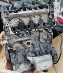 RENAULT 1.6 LETNIK 2016, PREVOŽENIH 530.000 KILOMETROV