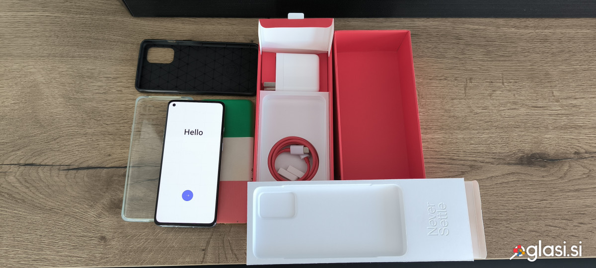 Pametni telefon Oneplus 8t 5G