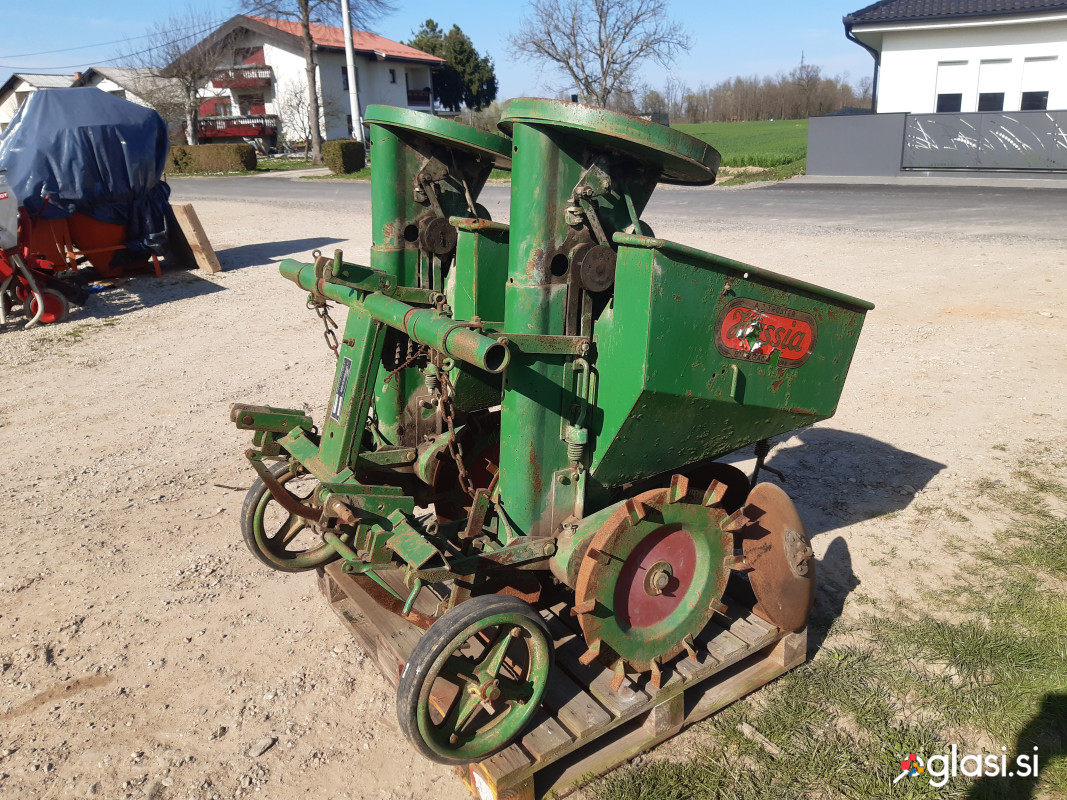 Sadilec krompirja avtomatski 2 redni