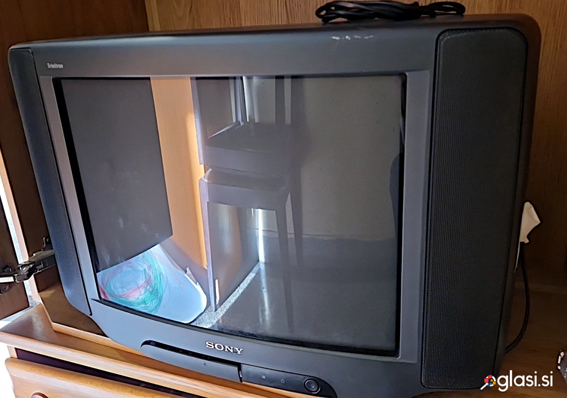 Sony Trinitron Retro gaming CRT Analog TV
