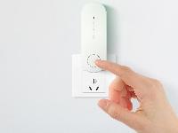 Ultrazvočna naprava za odganjanje miši, glodalcev in insektov