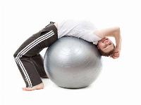 Gimnastična žoga 65cm + tlačilka