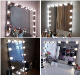 10 LED svetilk za ogledalo USB