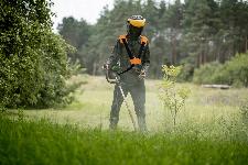 Univerzalni podporni pas za kosilnico na nitko oprtnik motorne kose