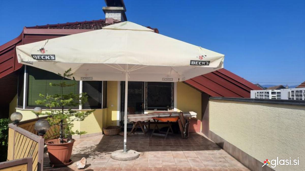 Vrtni senčnik 360× 360