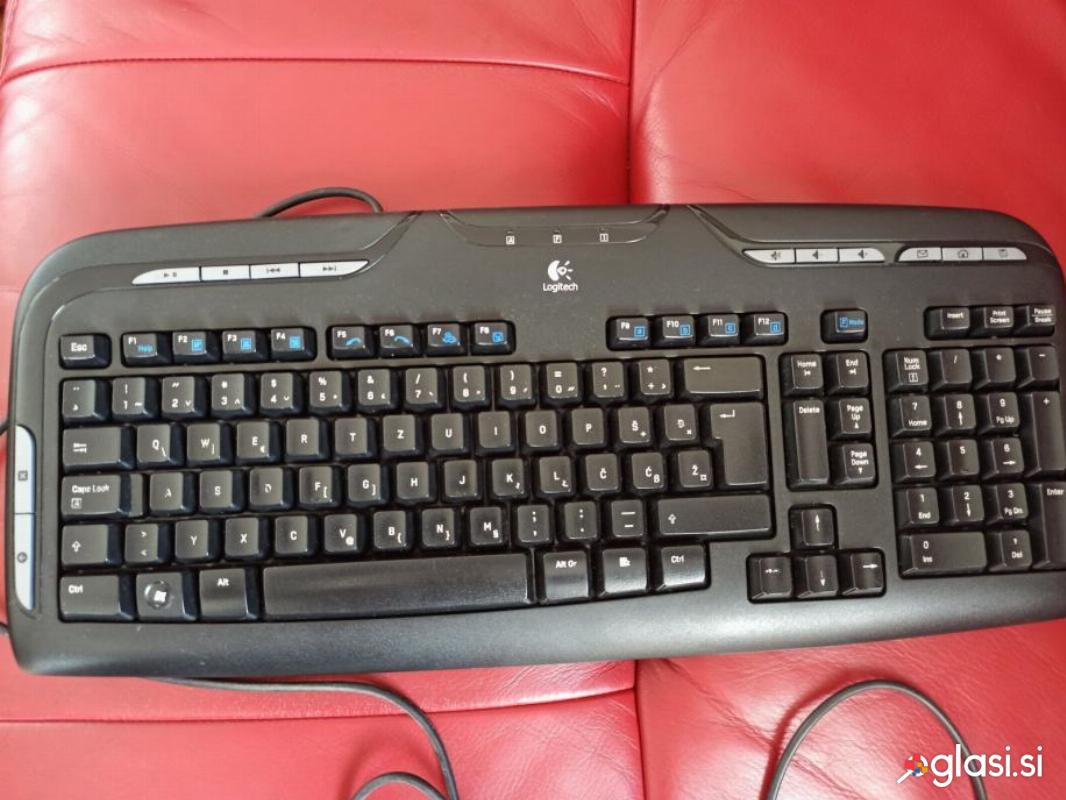 Tipkovnica Logitech, odlično ohranjena, malo rabljena, multimedijska