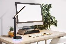 id-1005 9W LED RGB touch namizna svetilka USB črna