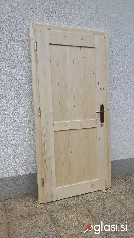 Vrata masivna les smreka
