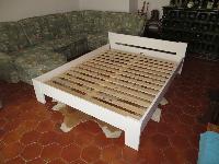 POSTELJA 140X200 masivni naravni les smreka