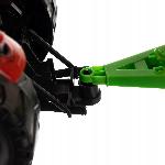 Velik traktor s prikolico