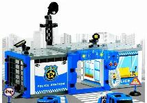 Baterijska policijska postaja + avtomobili na torni pogon