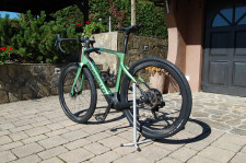 Električno gravel kolo Pinarello  NYTRO E9 Green Dust