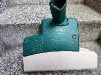 VORWERK sesalec S PRIKLJUČKI delujoč