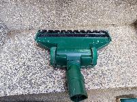 VORWERK sesalec S PRIKLJUČKI delujoč