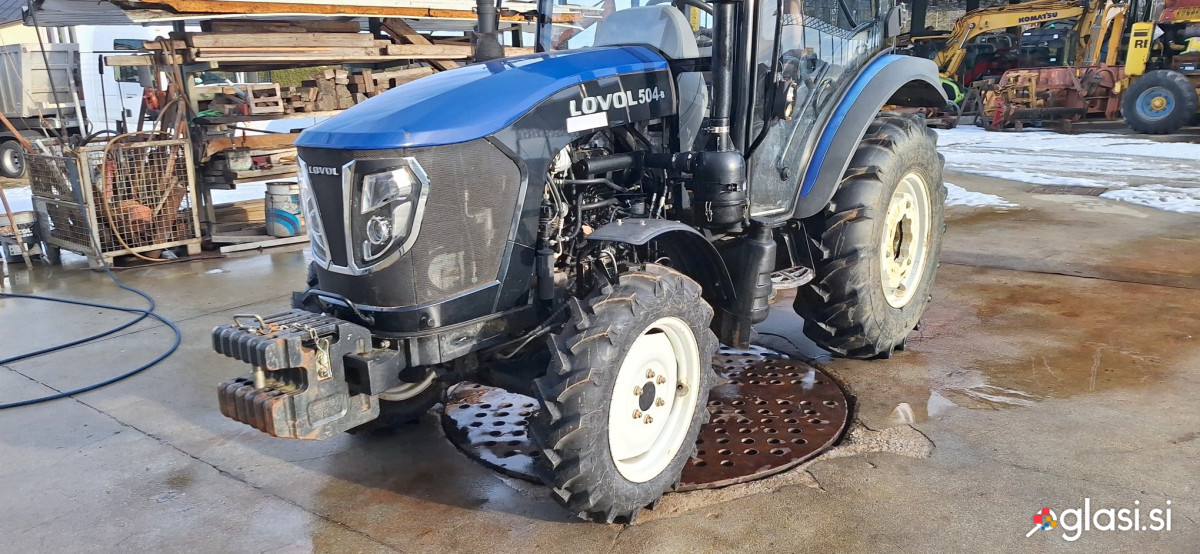 Traktor LOVOL 504