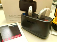 Par slušnih aparatov ReSound ONE 5 RT588-DWC + originalni polnilec