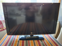PRODAJAM TV LG 80 DIAGONALA V ODLIČNEM STANJU