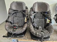 2× Maxi-Cosi otroški avtosedež AxissFix