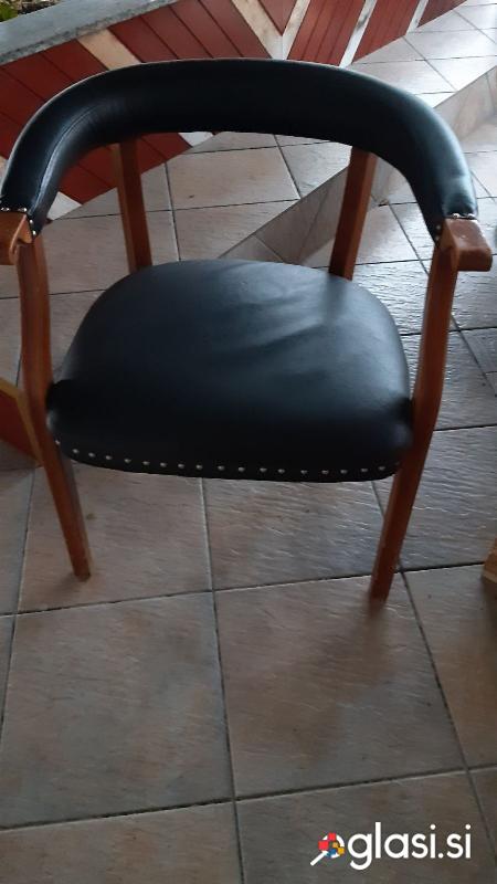 Stol odličen, starejši, usnje,  samostojen res lep in ohranjen