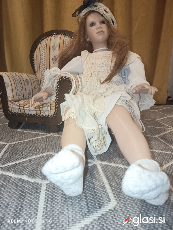 Realistična porcelan vintage zelo velika