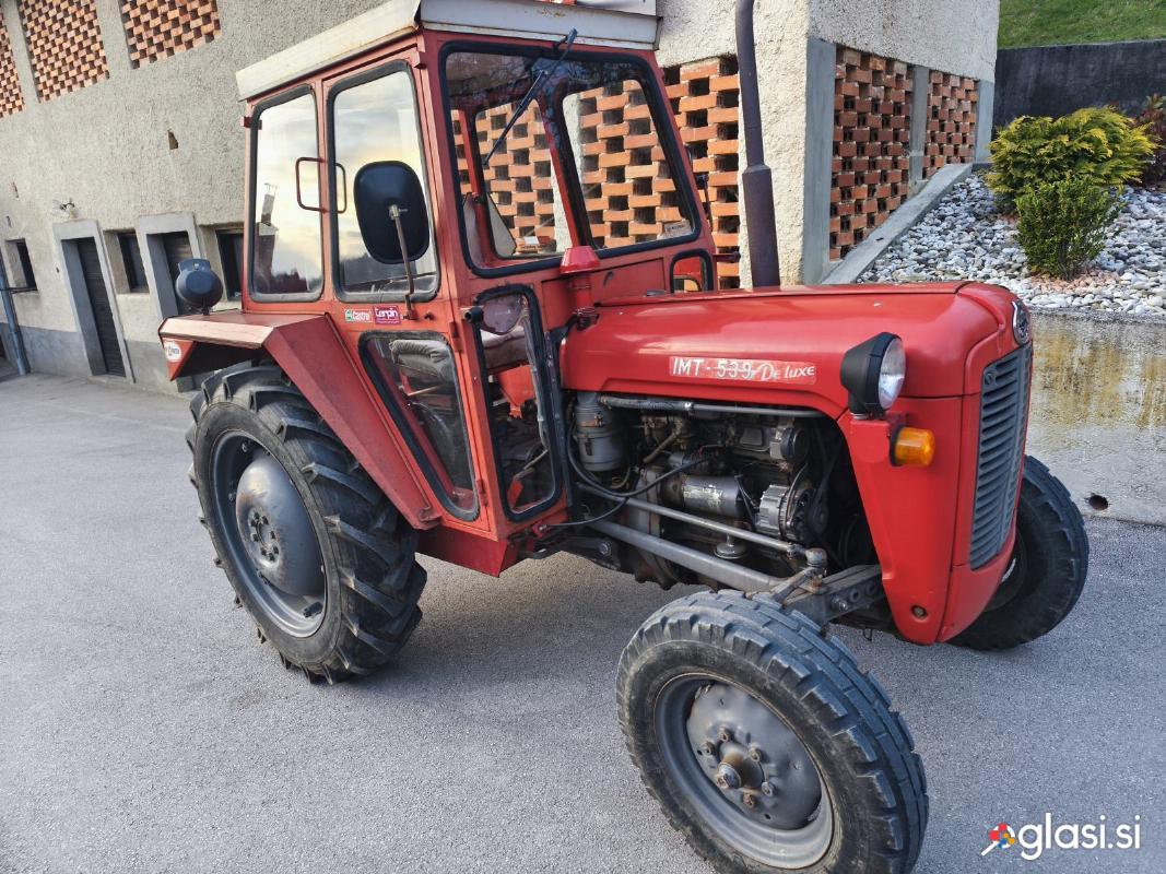 TRAKTOR IMT 539