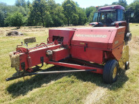 NEW HOLLAND KOCKARCA