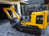 Mini bager JCB 19 C-1