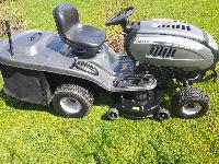 Vrtni traktor MTD 24