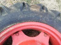 Zetor platišča z pnevmatikami 12.4/11-28