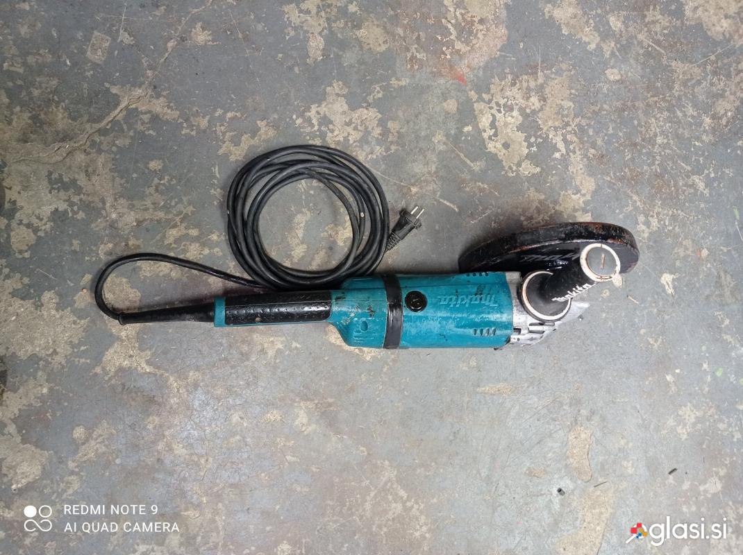 Kotni brusilnik Makita 2600W GA9040S