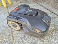 Robotska kosilnica Husqvarna AutoMower 305