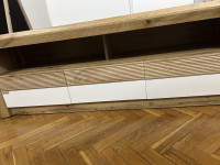 TV Omarica, Dolžina 142cm, Širina 50cm, Višina 50cm.