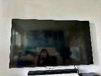 Samsung QLED 75” (189 cm) 4K Smart TV – QE75Q60T, TOP stanje