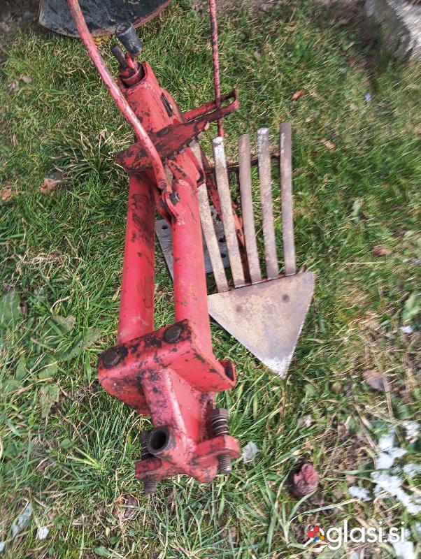 Osipalni plug za motokutlivator Honda F600
