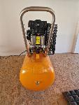 Kompresor VILLAGER VAT 100L