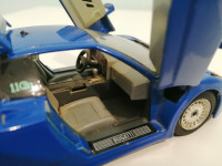 Bugatti EB 110, Burago