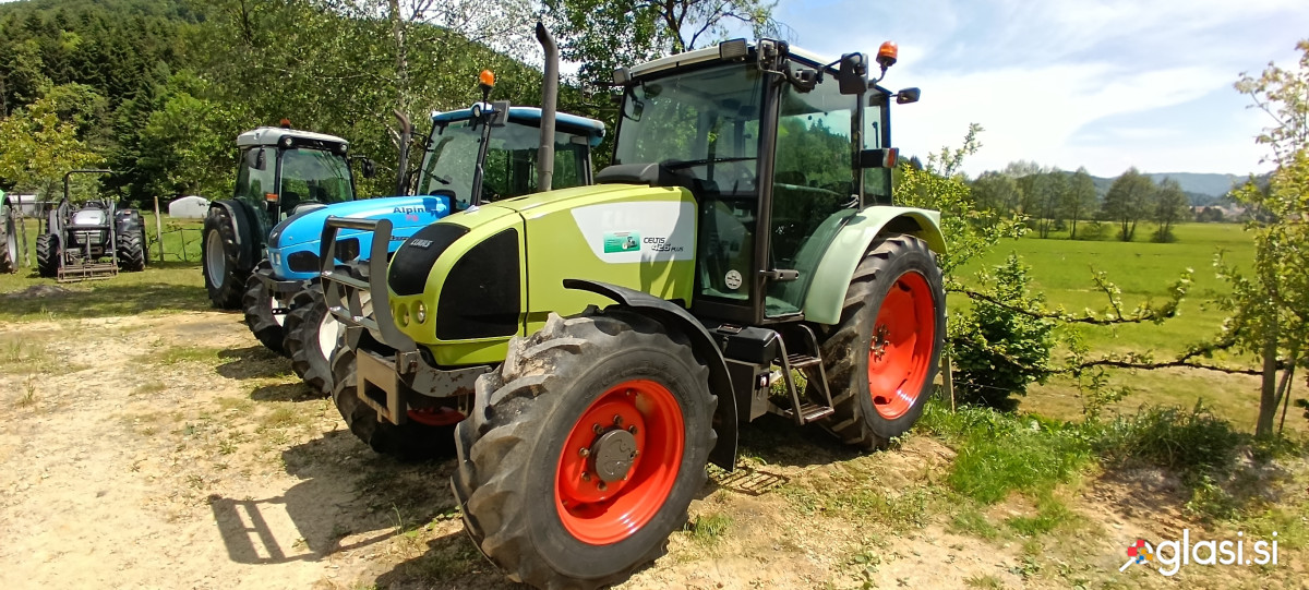 Claas CELTIS 426 PLUS - 75 KONJEV - 2007- 43 KM/H