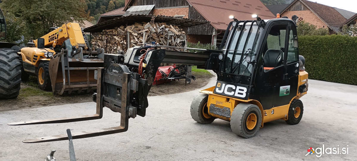 JCB TLT30G TELESKOPSKI NAKLADAČ - ROTATOR VILIC - PLIN