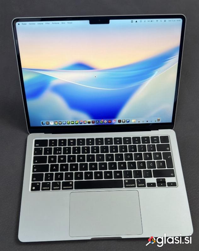 PRODAM MACBOOK AIR M2, 13,6 INČNI, 8GB, 256 SSD