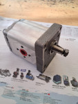 5168841  NEW HOLLAND HYDRAULIC PUMP , 025.7L34385